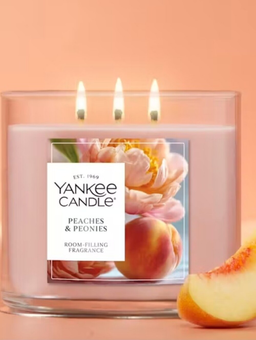 Yankee Candle Peaches & Peonies Candle